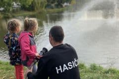 hasi-mladsi